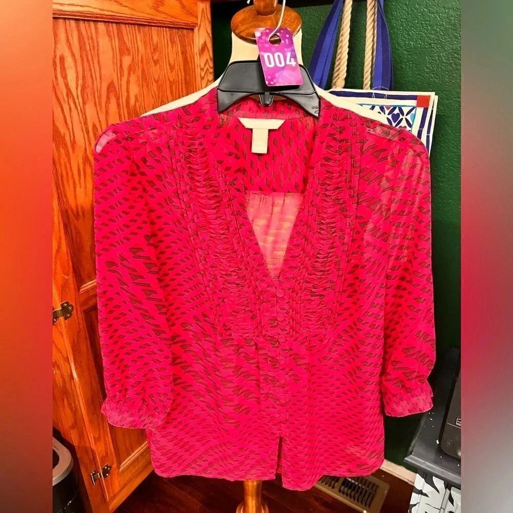 EUC Pink 3/4 Sleeve V-Neck Size Small Blouse #004